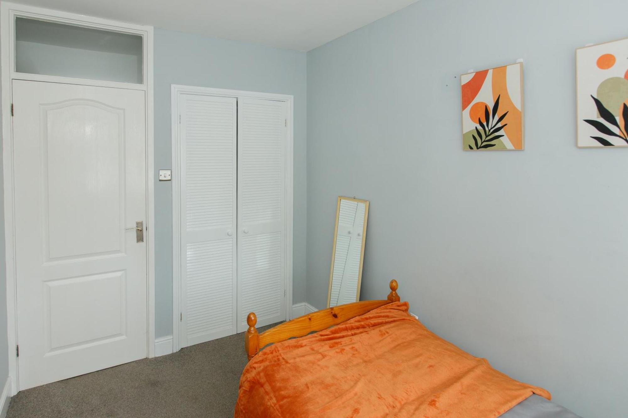 Сasa de vacaciones Spacious Relaxing Garden Access. *